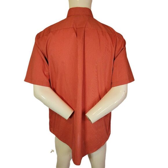 Travel Smart Roundtree & Yorke Men's Button Down Shirt (Size L) - Picture 4 of 8